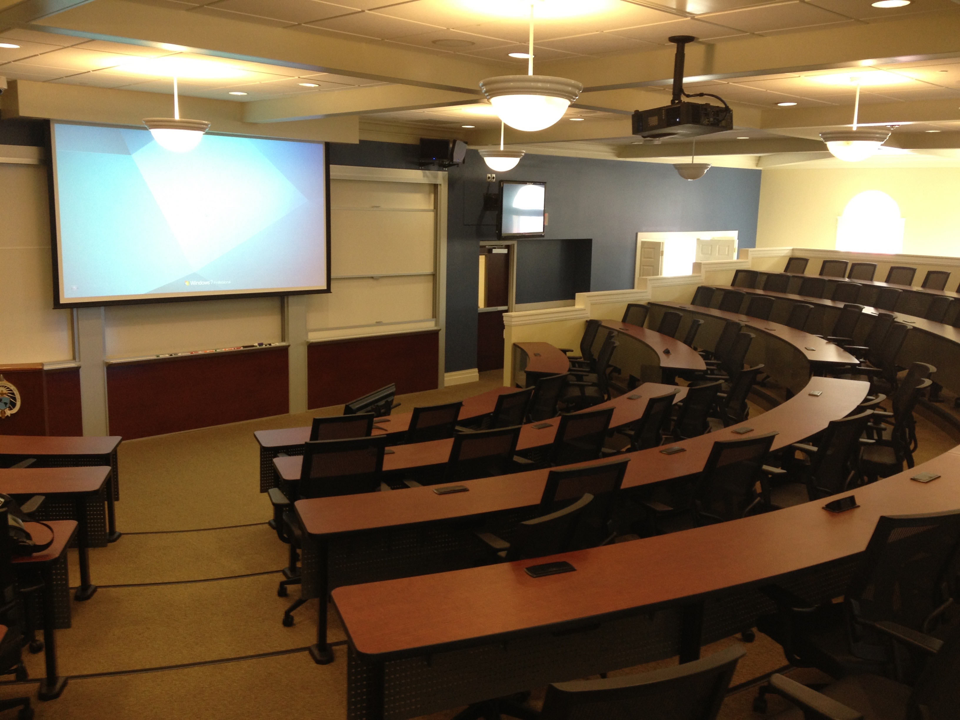 AAT Installed Medium Classroom Cam 2-Mic 6-Speakers 80" TV